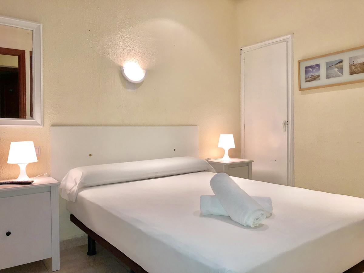 Hostal Arriaza Madrid Exterior foto