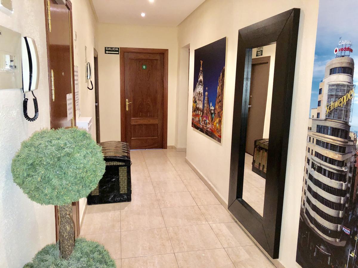 Hostal Arriaza Madrid Exterior foto