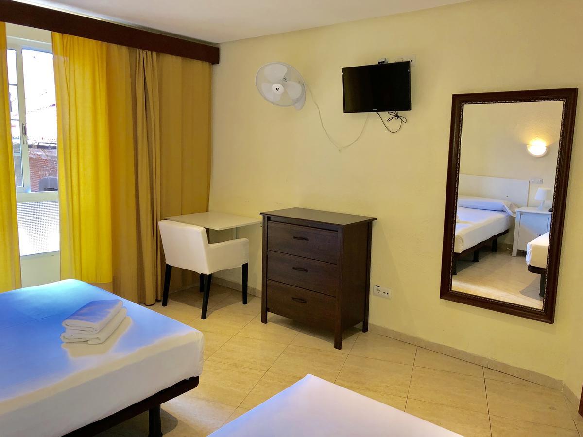 Hostal Arriaza Madrid Exterior foto