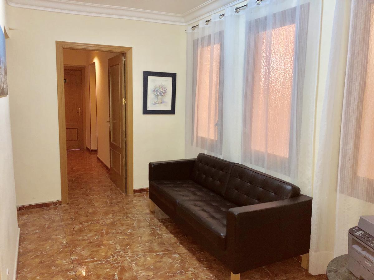 Hostal Arriaza Madrid Exterior foto