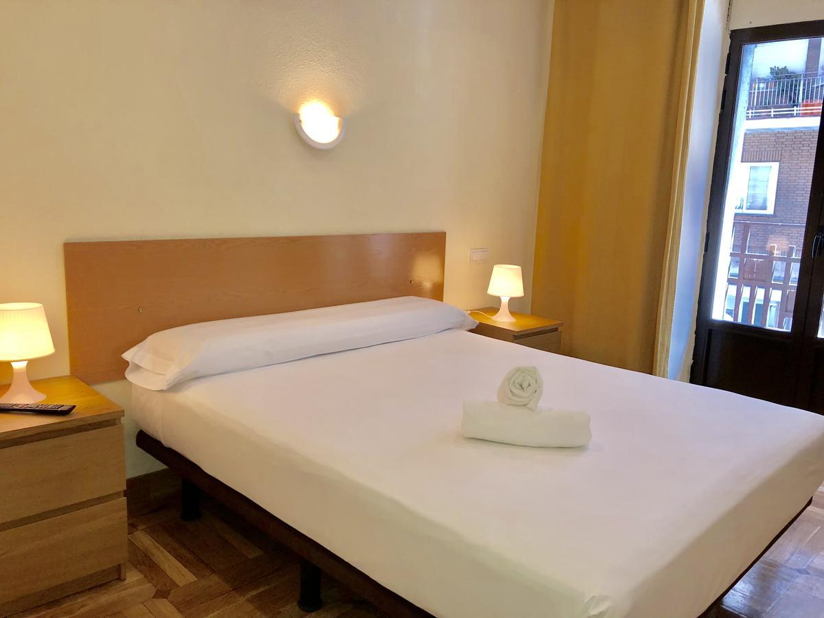 Hostal Arriaza Madrid Exterior foto